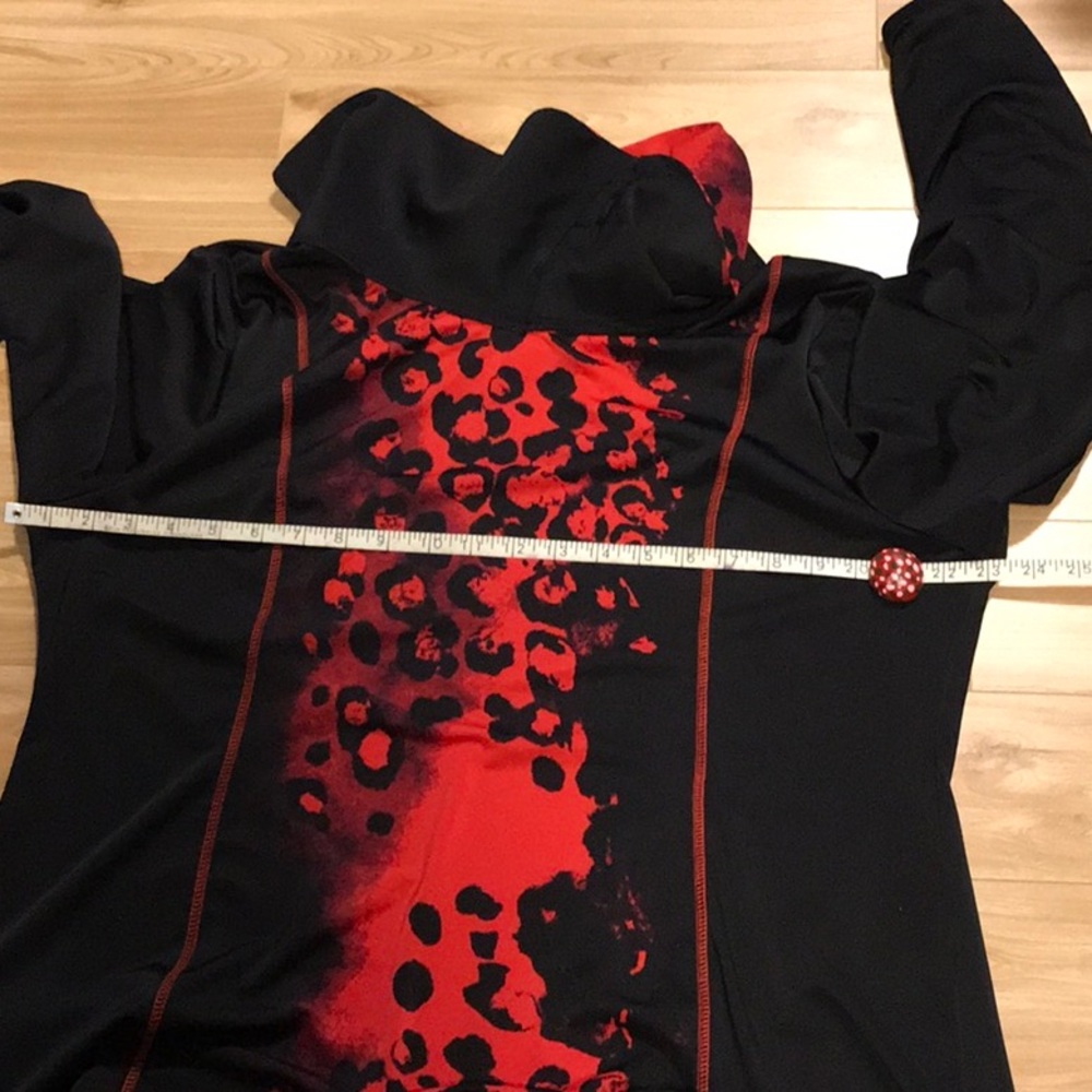 Michael Tyler Tunic - Picture 10 of 10